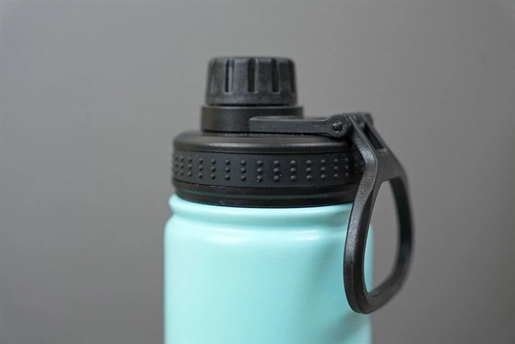 22oz izole gode boutèy dlo koule prèv pòtab deyò